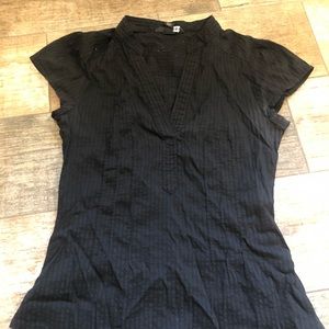 Fitted stretch blouse collar v-neck